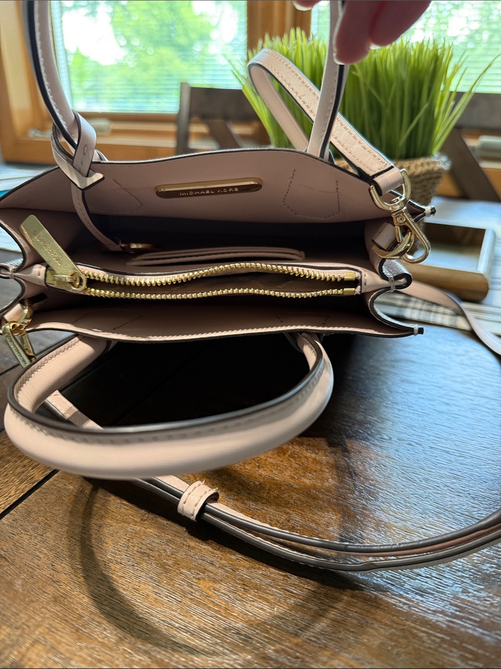Michael Kors bag - Picture 5 of 10